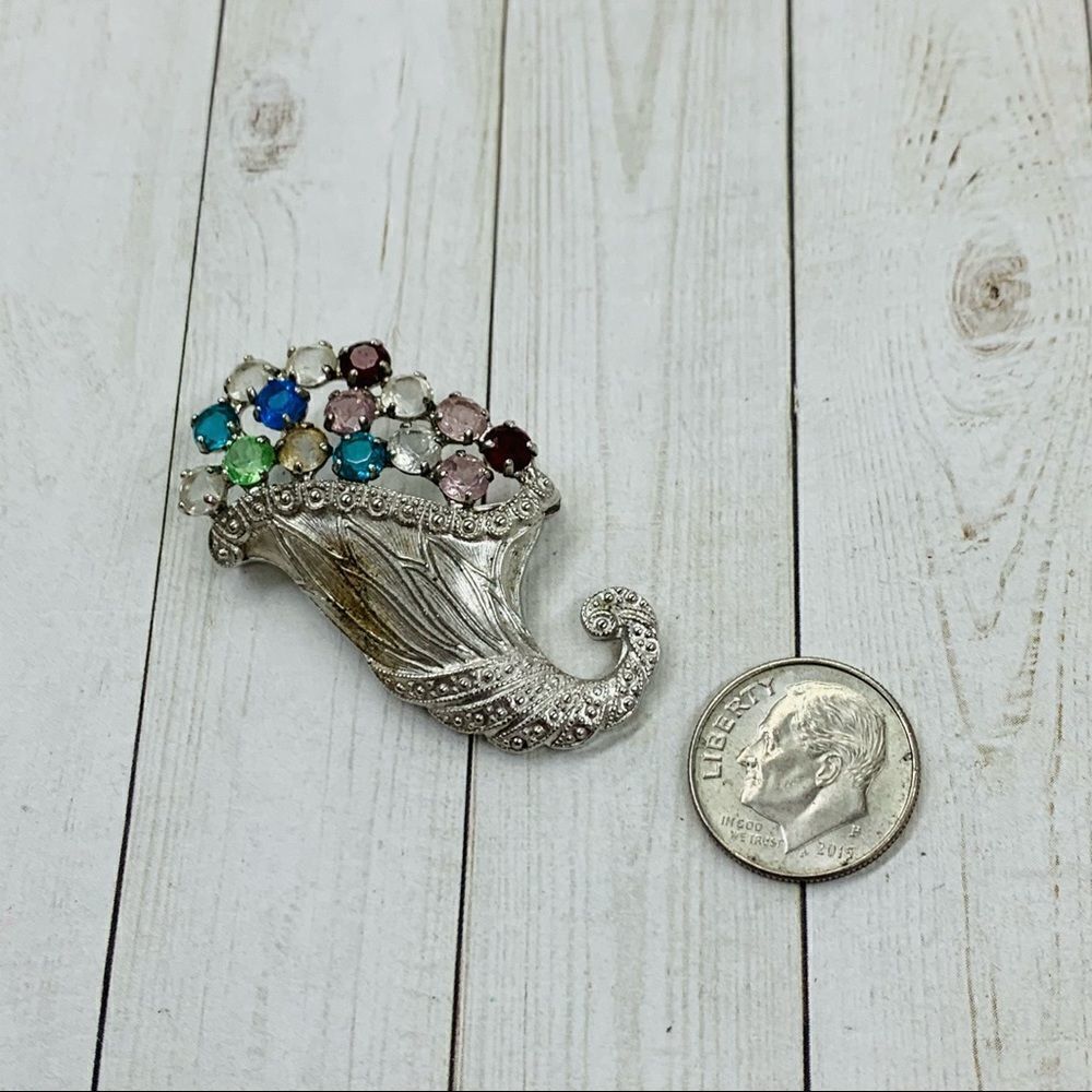 VTG B. David Cornucopia Brooch